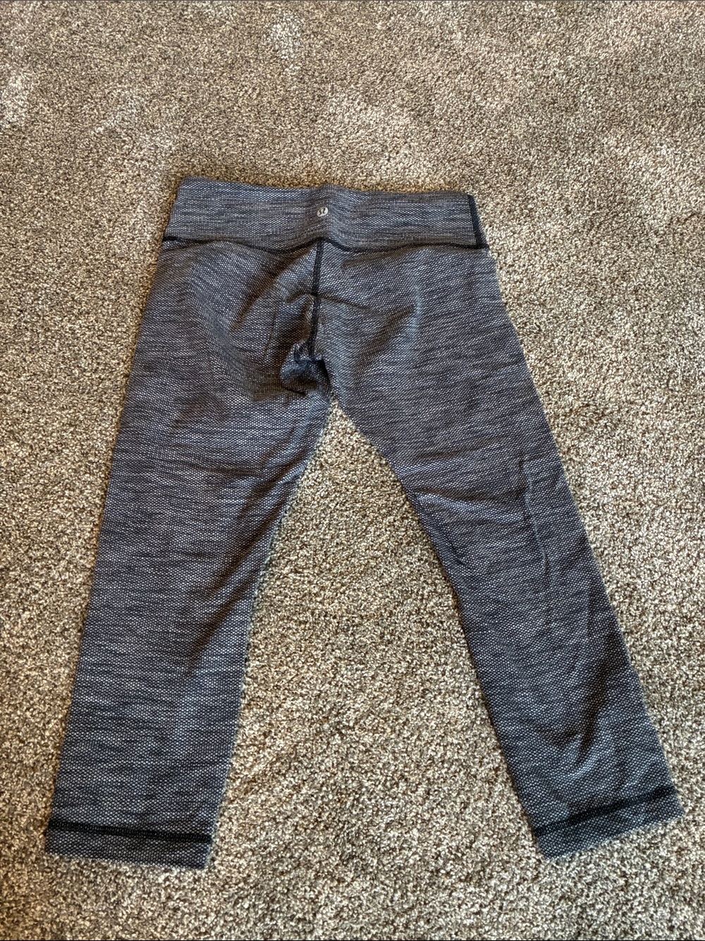 lululemon athletica Charcoal Heather Capri Leggings